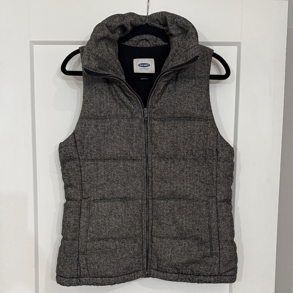 Old Navy Gray Puffer Vest